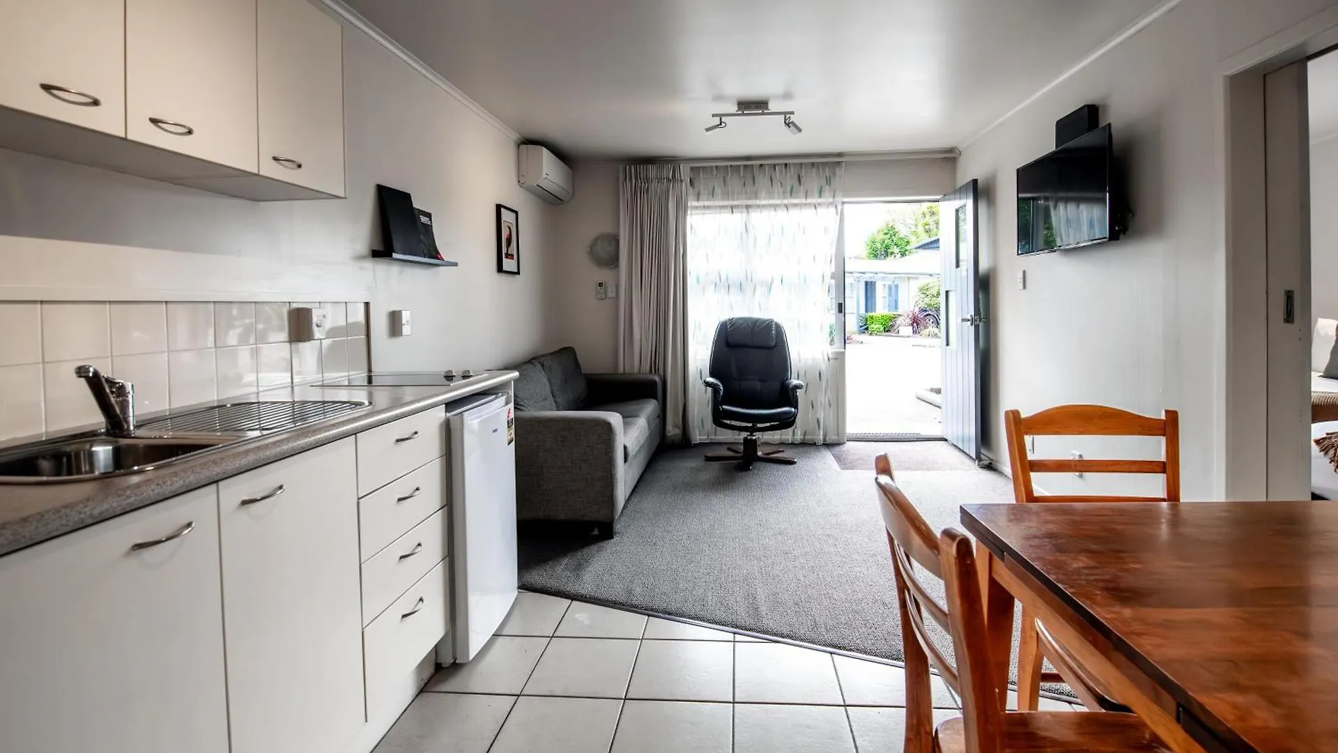 Best Western Braeside Rotorua 4*,